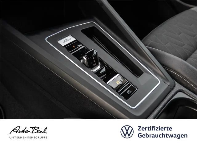 Volkswagen Golf 1.5 eTSI DSG Golf VIII