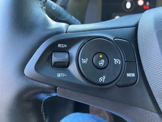 Opel Corsa Electric 3-Phasig LED PDC Sitz+Lenkradheizung CarP