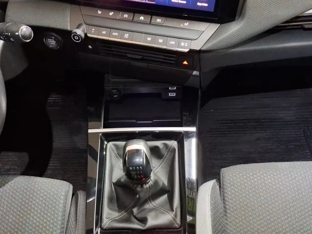 Opel Astra 1.2 Turbo Edition Turbo