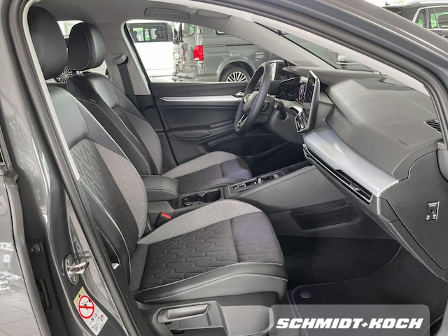 Volkswagen Golf 1.5 eTSI DSG