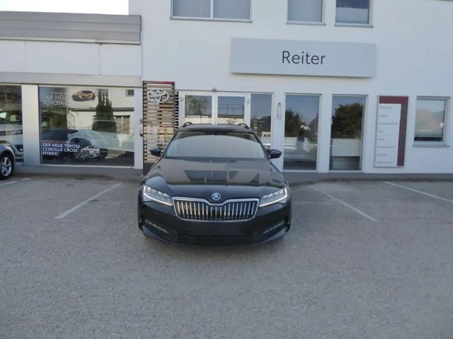 Skoda Superb Combi