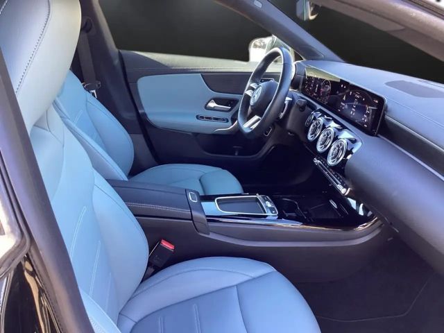Mercedes-Benz CLA 200 AMG Line CLA 200 d Coupé