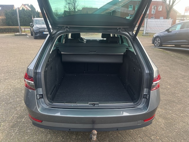 Skoda Superb 2.0 TDI Combi Style Style