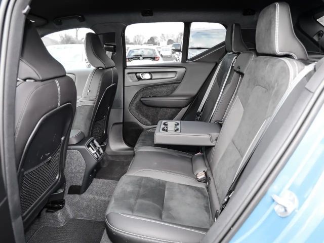 Volvo XC40 Dark Plus