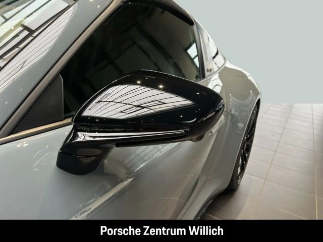 Porsche 992 4 Coupé GTS Targa