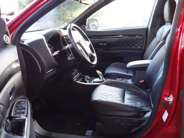 Mitsubishi Outlander PHEV