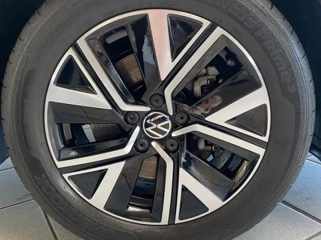 Volkswagen Touran 1.5 TSI DSG IQ.Drive