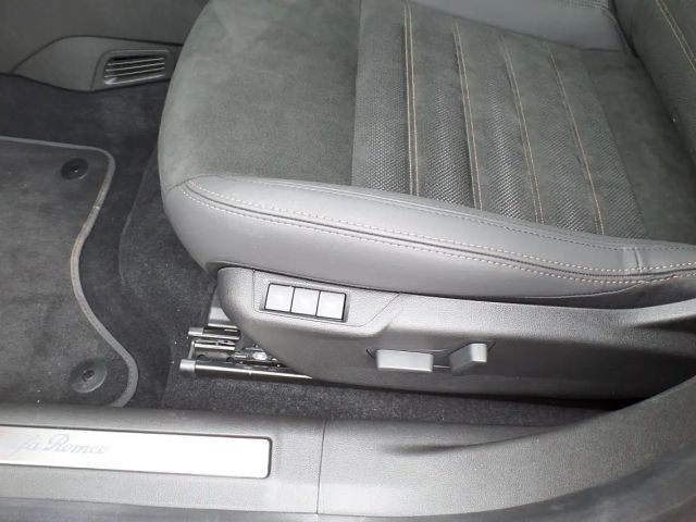 Alfa Romeo Junior Ibrida