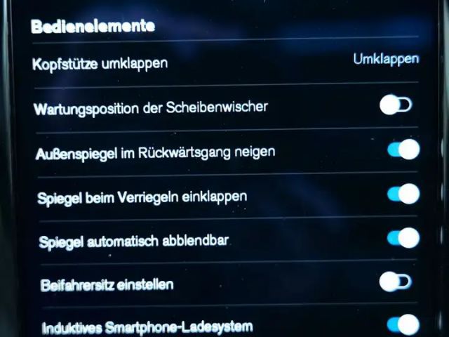 Volvo XC60 AWD Dark Plus Recharge