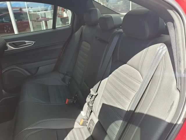 Alfa Romeo Giulia Q4 Veloce