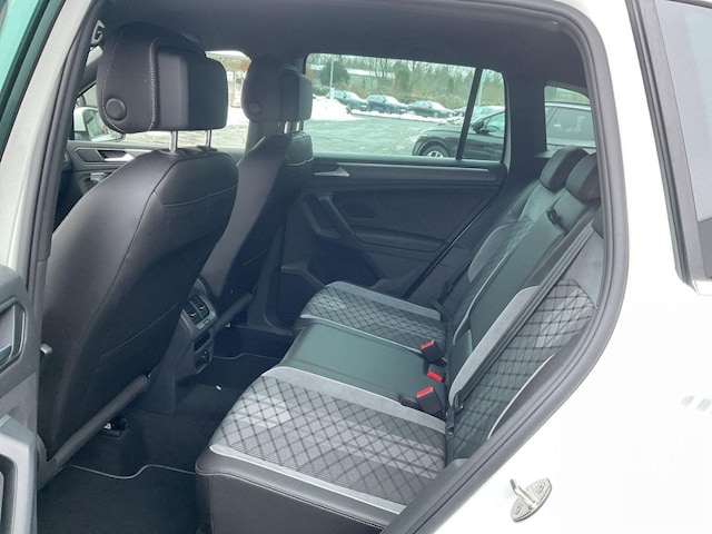 Volkswagen Tiguan 1.5 TSI DSG R-Line