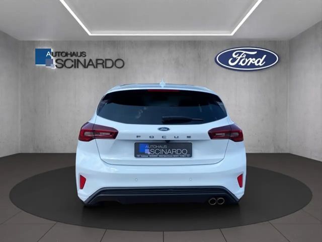 Ford Focus EcoBoost ST Line