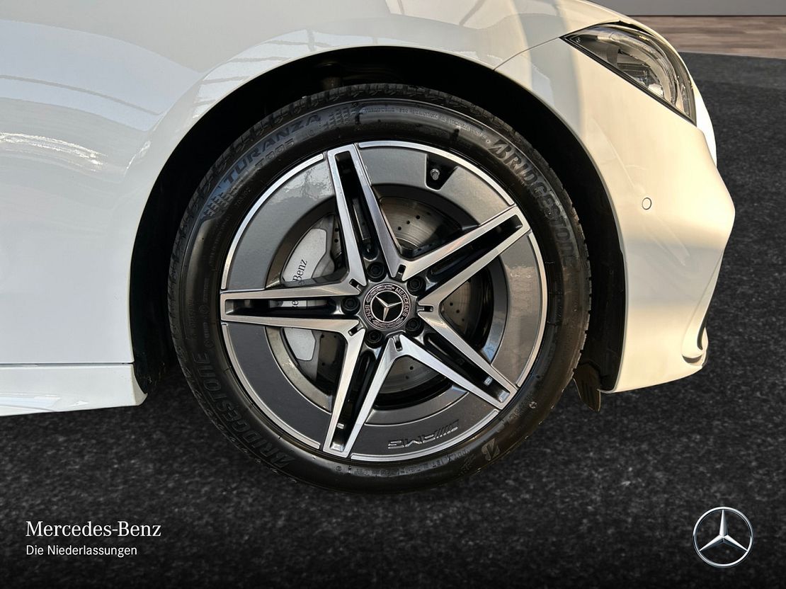 Mercedes-Benz C 180 Sedan