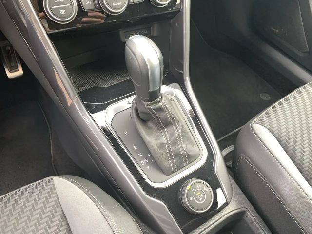 Volkswagen T-Roc 2.0 TSI DSG R-Line