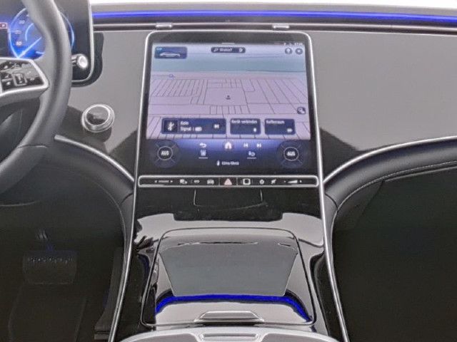 Mercedes-Benz EQE 300 Sedan