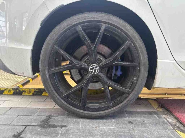 Volkswagen Golf 2.0 TSI