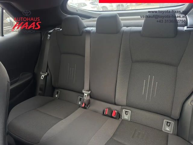 Toyota C-HR Active Plug-in