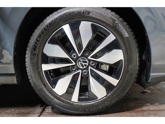 Volkswagen Golf 1.5 eTSI Life Variant