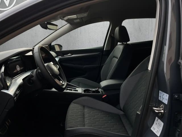 Volkswagen Golf 1.5 eTSI DSG Golf VIII