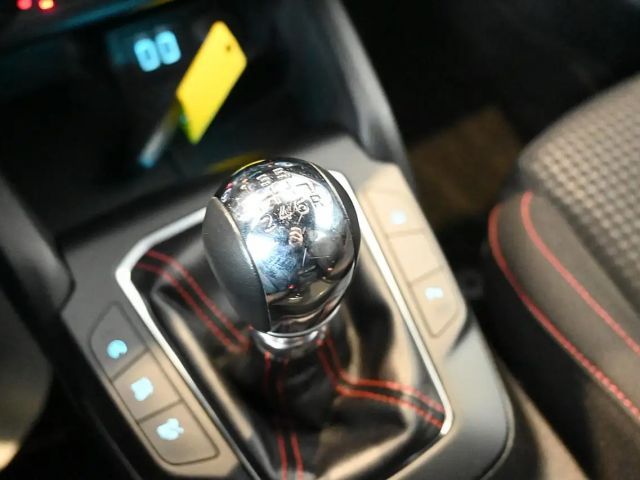 Ford Focus EcoBoost ST Line