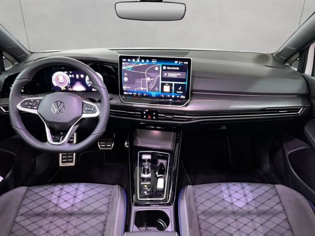 Volkswagen Golf 1.5 eTSI DSG R-Line