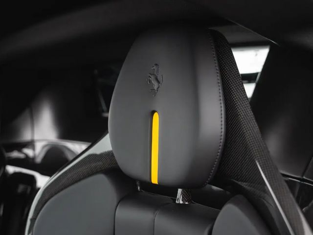 Ferrari SF90 Stradale