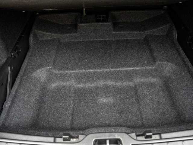 Volvo XC40 Core Momentum