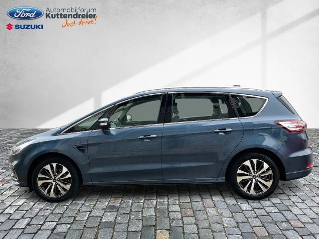 Ford S-Max Titanium