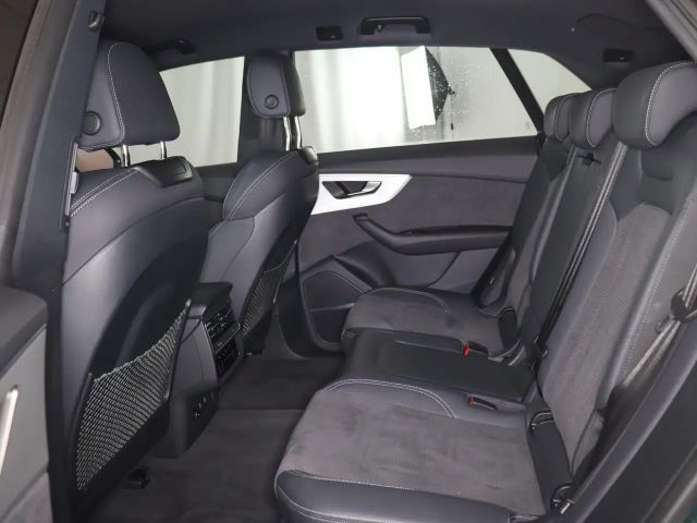 Audi Q8 55 TFSI S-Line