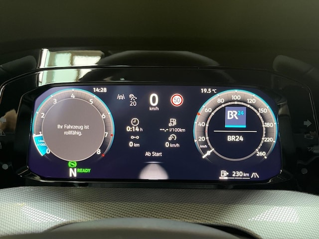 Volkswagen Golf DSG Style Variant