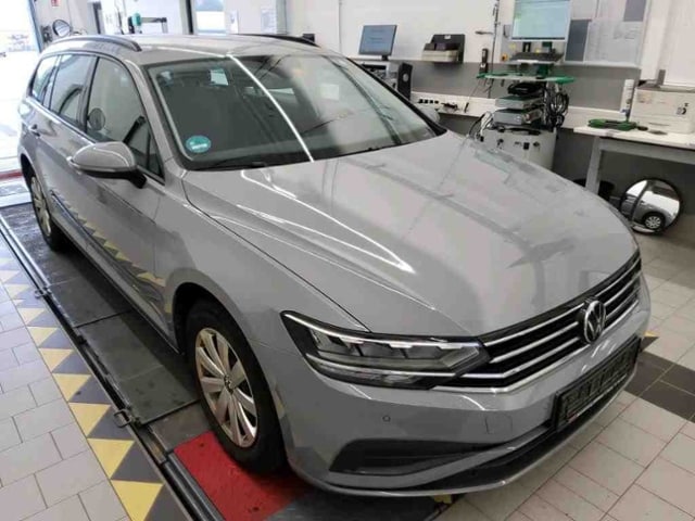 Volkswagen Passat 1.5 TSI DSG Variant