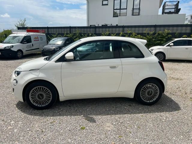 Fiat 500e MY23 16" AppleCarplay Klima