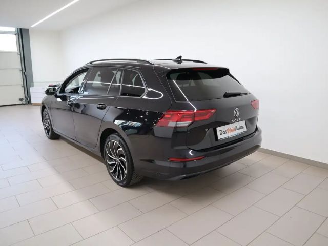 Volkswagen Golf Life Variant