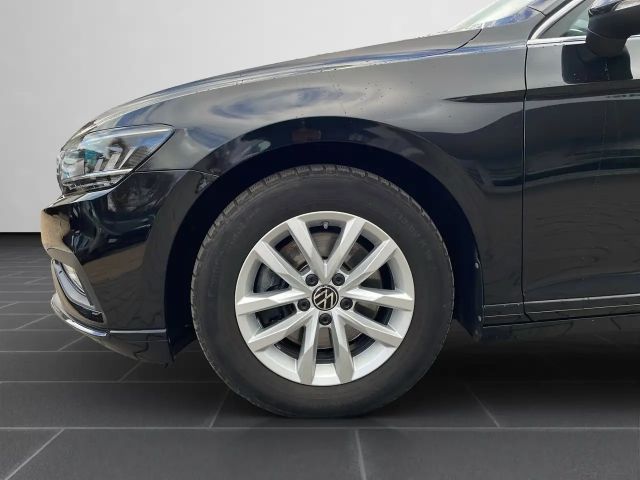 Volkswagen Passat 1.5 TSI Business DSG Variant