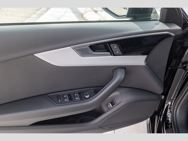 Audi A4 45 TFSI Avant Quattro S-Tronic