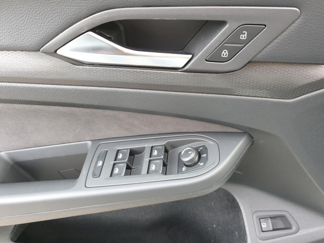 Volkswagen Golf GTE IQ.Drive