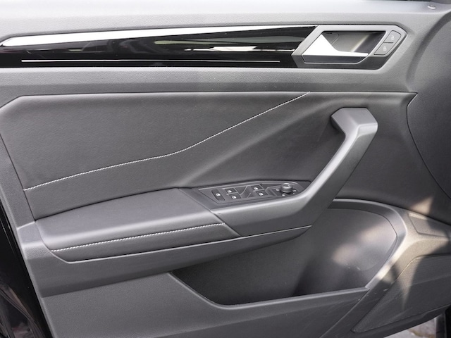 Volkswagen T-Roc 1.5 TSI DSG IQ.Drive R-Line