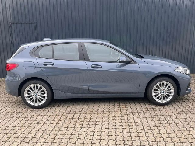 BMW 116 116i 5-deurs Sedan