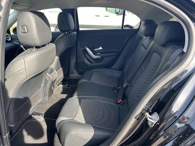 Mercedes-Benz A 180 Hatchback