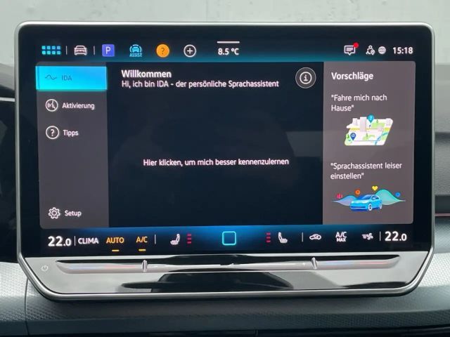 Volkswagen Golf 1.5 eTSI DSG Golf VIII IQ.Drive