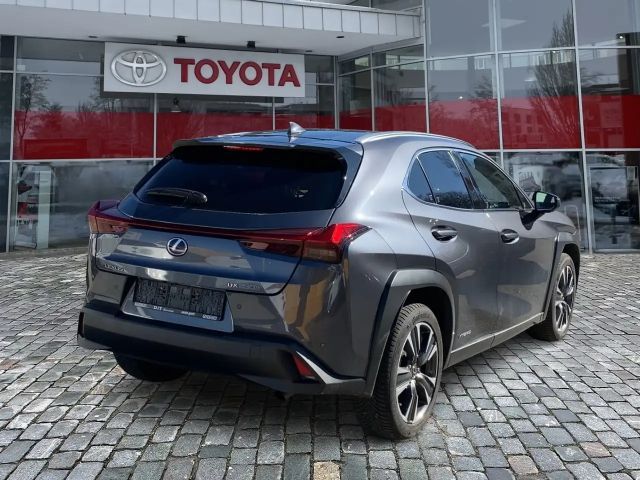 Lexus UX 250h Style Edition