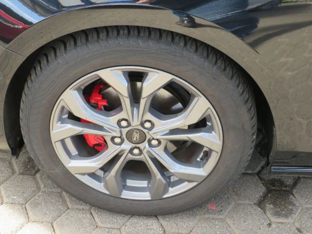 Ford Focus ST Line Wagon