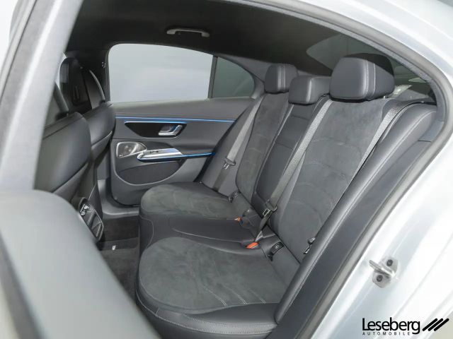 Mercedes-Benz E 200 AMG Line Sedan