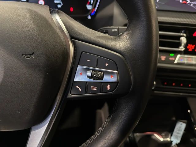 BMW 120 120i Sedan Sport Line