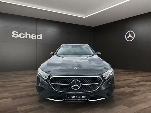 Mercedes-Benz E 200 AVANTGARDE Estate