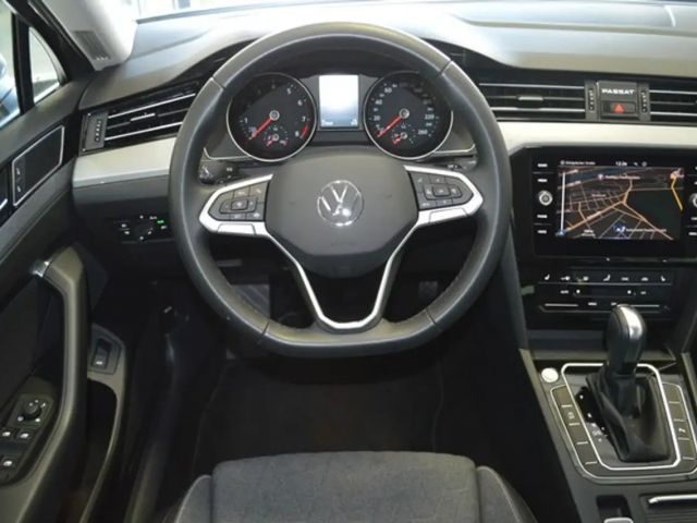 Volkswagen Passat 1.5 TSI Business DSG Variant