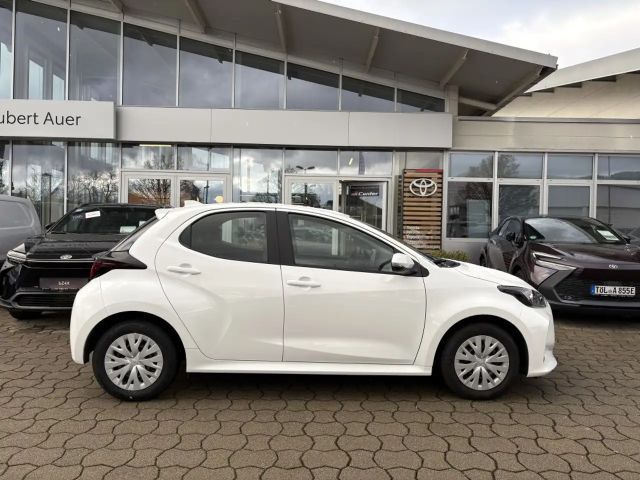Toyota Yaris 1.0 VVT-i Comfort Hatchback