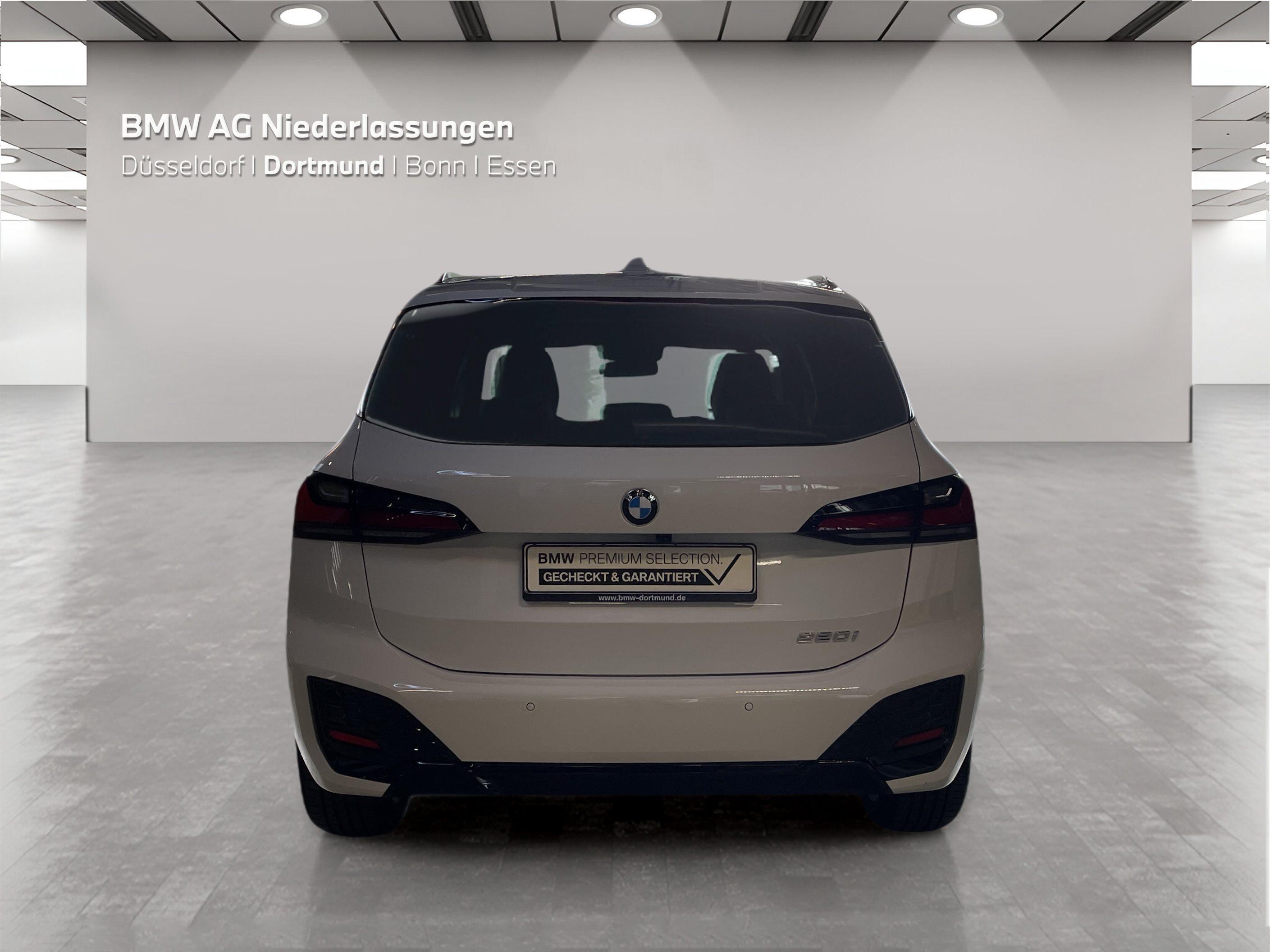 BMW 220 220i Active Tourer