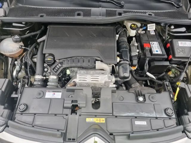 Citroën C4 PureTech Shine