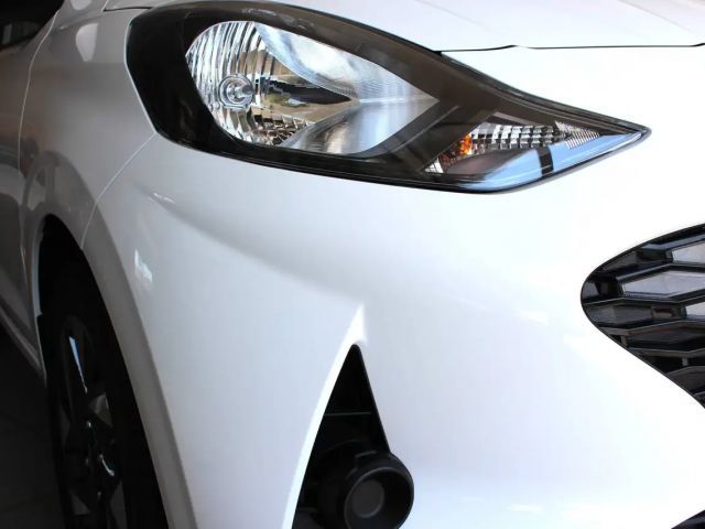 Hyundai i10 1.0 2WD Trend